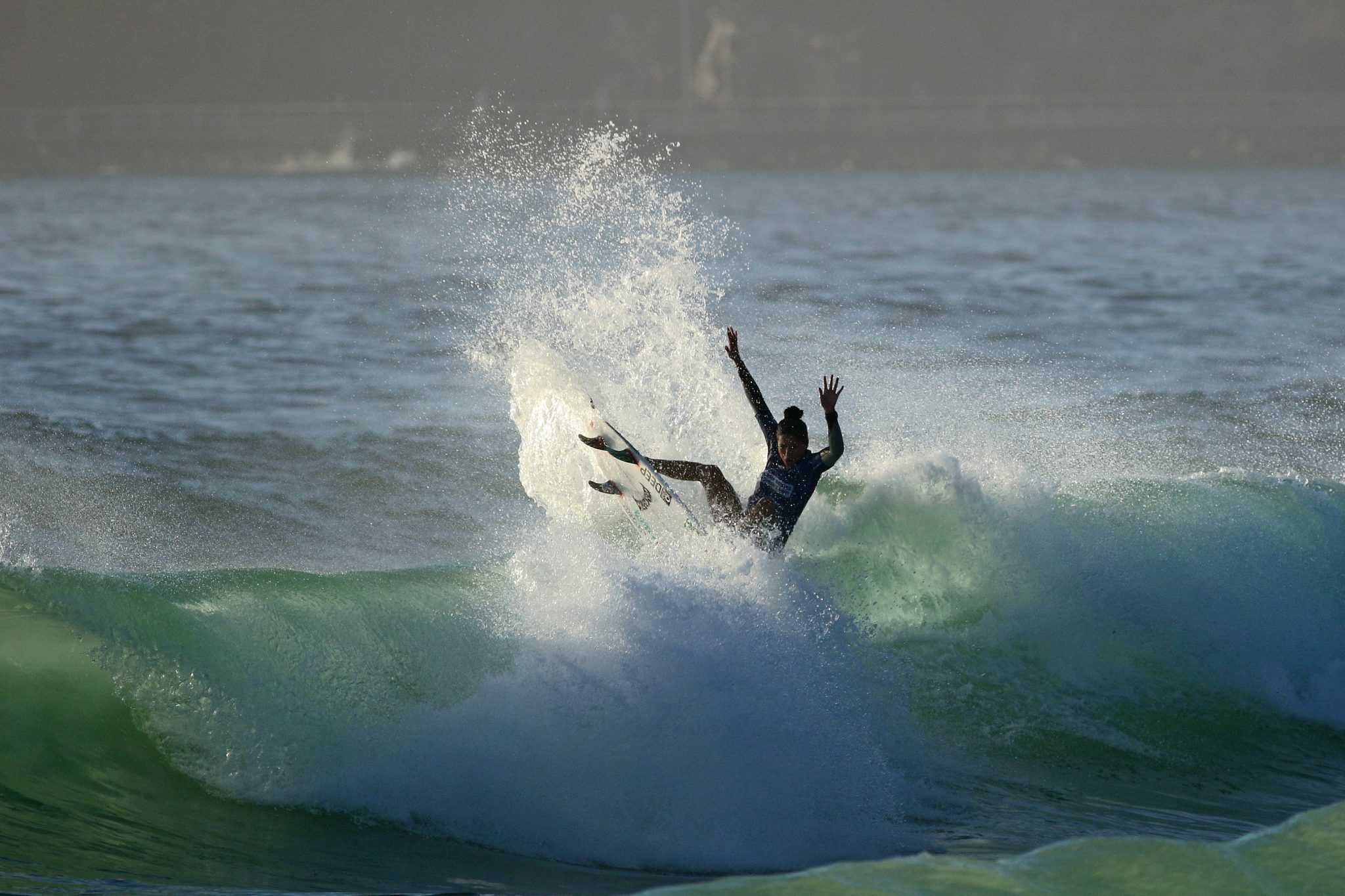 Malia Manuel busting the fins during her Quarterfinal: WSL/Smith  