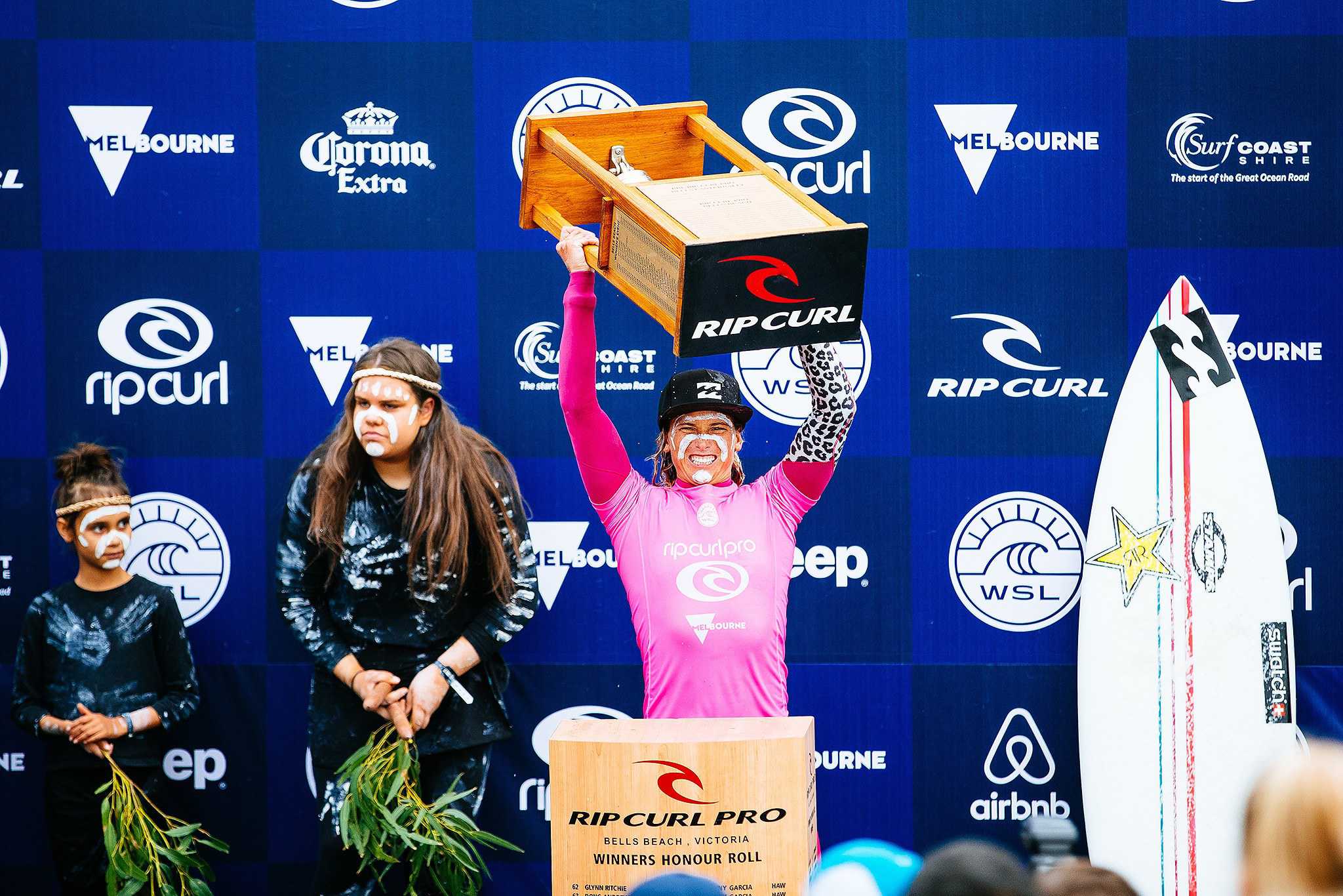 PHOTO: © WSL / Sloane SOCIAL : @wsl @edsloanephoto
