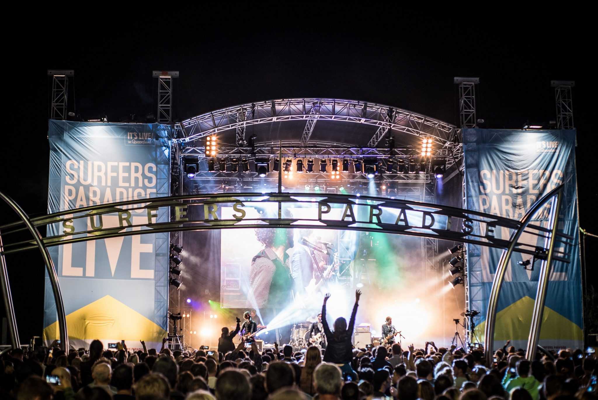 Surfers Paradise LIVE