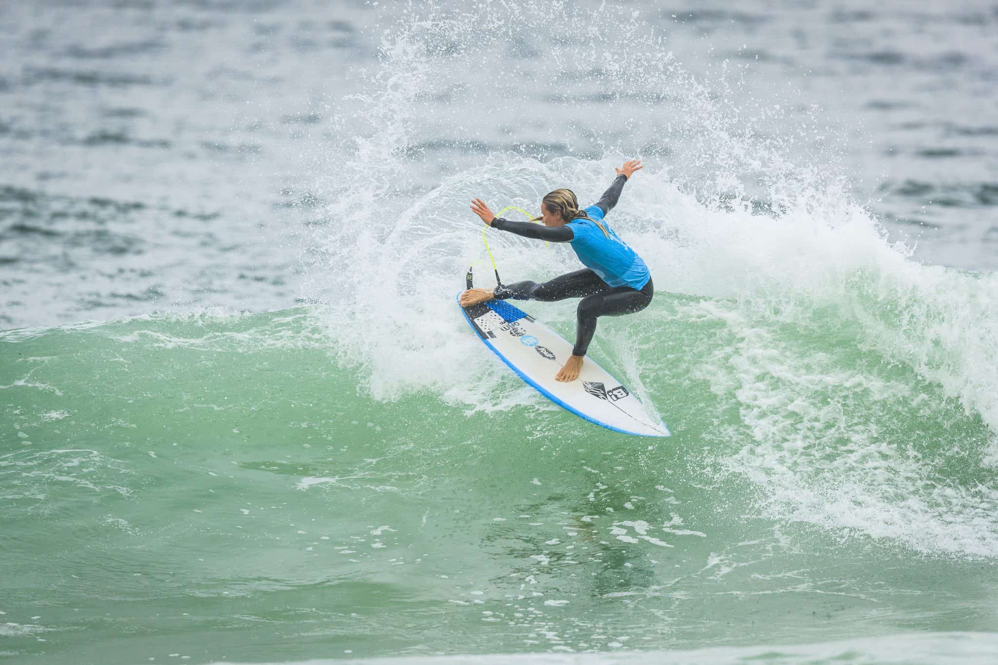Australia's Keely Andrew took down Malia Manuel (HAW) in Round 2 Heat 6 of the Oi Rio Pro. Credit: © WSL / Poullenot