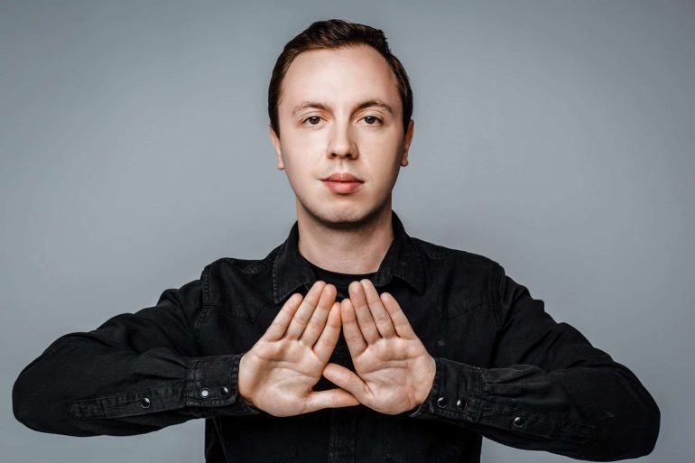 TUNE | Warming up with Andrew Rayel & his new track Last Summer