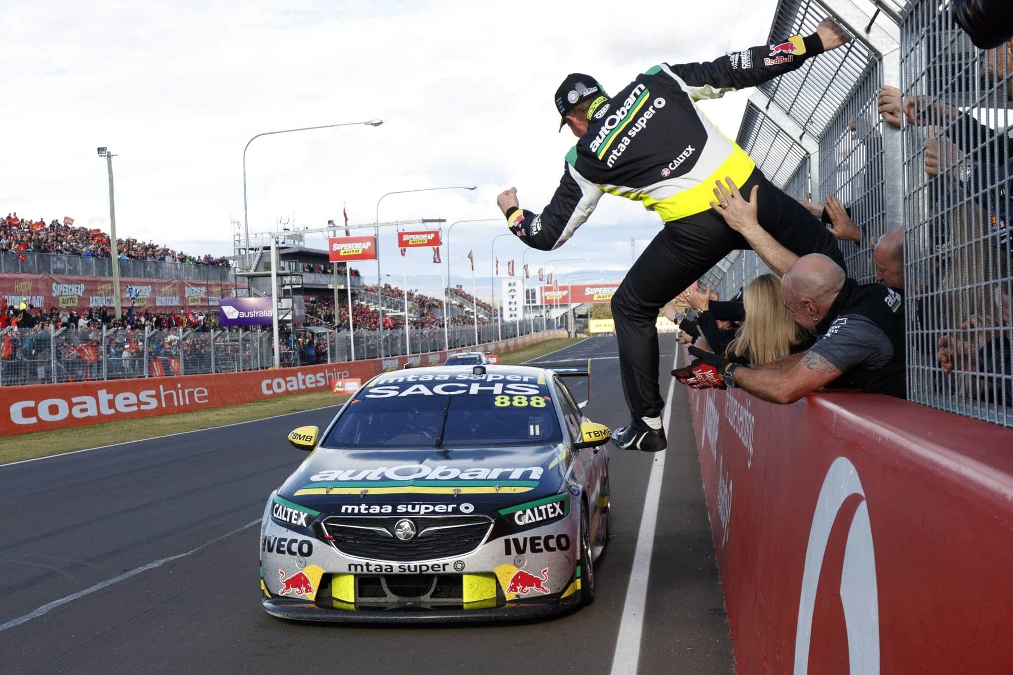 Fairy-tail Bathurst Win for Craig Lowndes and Steven Richards