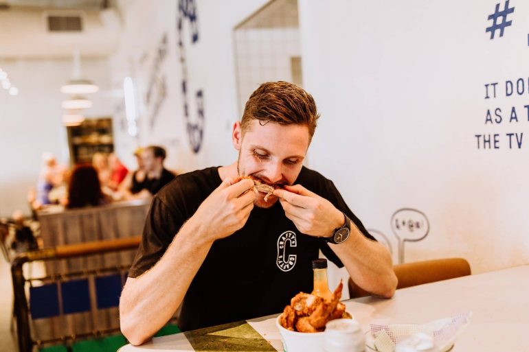 Did someone say 50cent wings and Football?