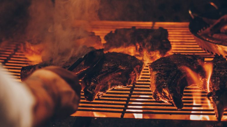 Attention lovers of Great BBQ, Cold Beer and Wine it's time for Smokefest
